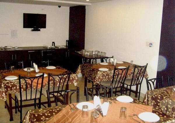 Hotel O Aditya Palace Bhopal Extérieur photo