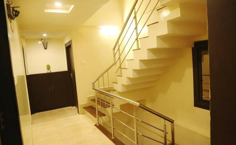 Hotel O Aditya Palace Bhopal Extérieur photo